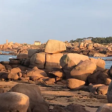 Ty Alberic, Plages Et Commerces A Pied Tregastel
